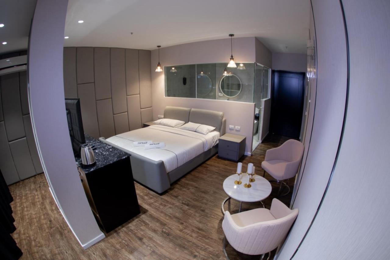Royal Hotel Rishon LeZion Exteriör bild